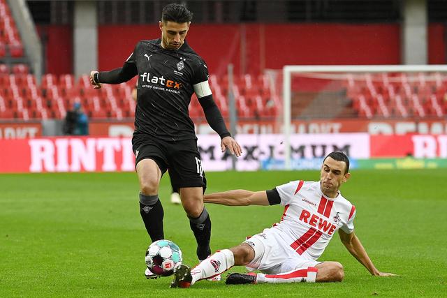 维多利亚大胜沙佩科人，双星齐发助球队取胜